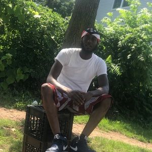 Meet your Posher, Jamil